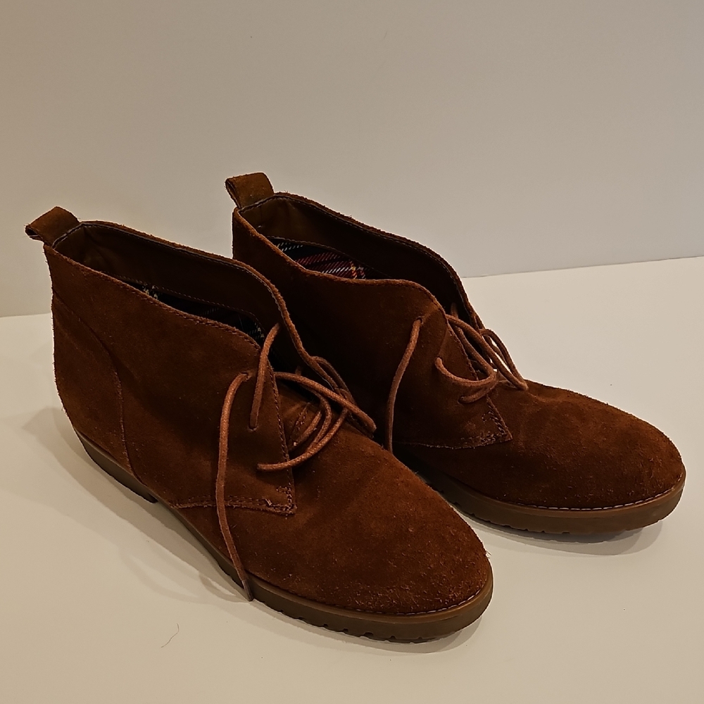 Ralph Lauren Malva Women's Brown Lace-Up Boots Size 7B